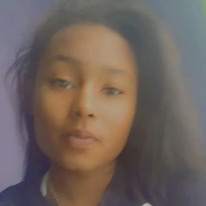 Meet your Posher, Lizzy